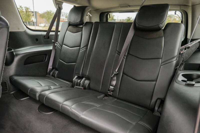 2017 Cadillac Escalade ESV Luxury