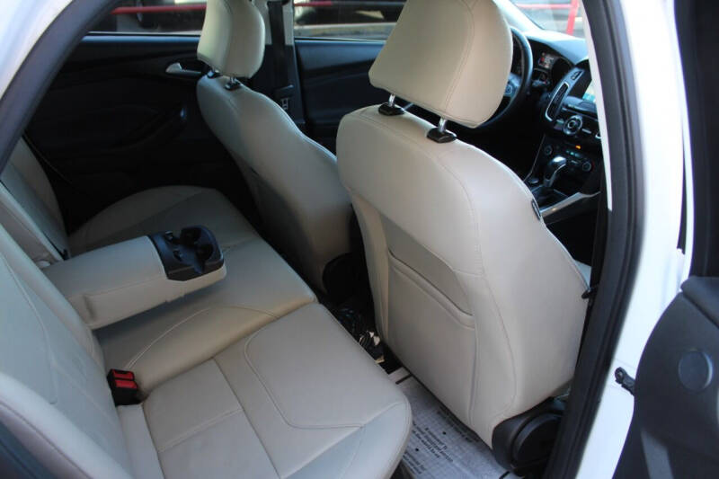 2016 Ford Focus Titanium