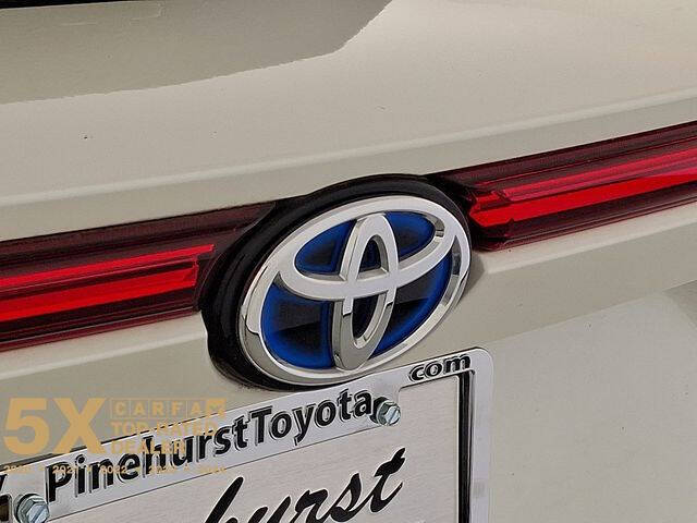 2022 Toyota Venza LE