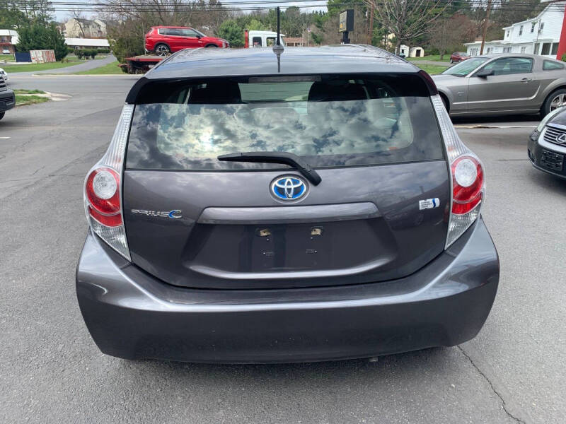 2012 Toyota Prius c Two