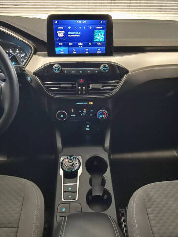 2021 Ford Escape SE