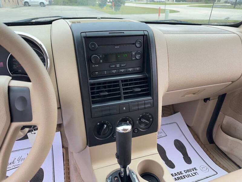 2006 Ford Explorer XLS