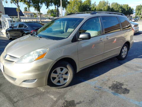 2007 Toyota Sienna LE 7-Passenger
