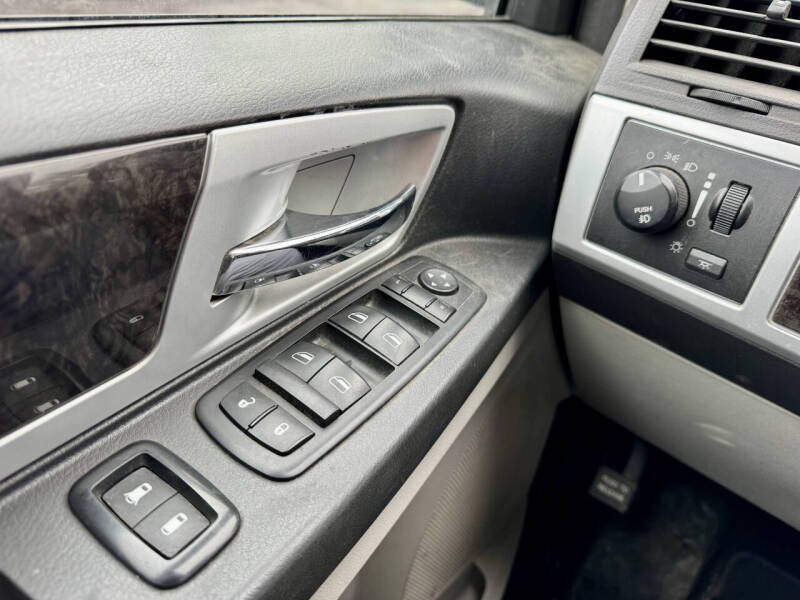 2010 Dodge Grand Caravan Crew