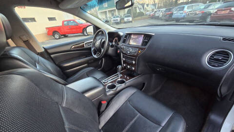 2013 Nissan Pathfinder Platinum