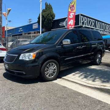 2014 Chrysler Town and Country Touring-L