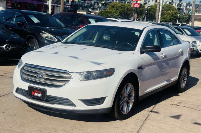 2016 Ford Taurus SE