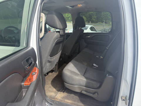 2011 Chevrolet Suburban LS