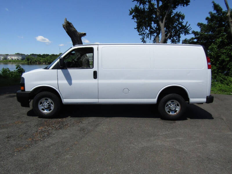 2021 Chevrolet Express 2500
