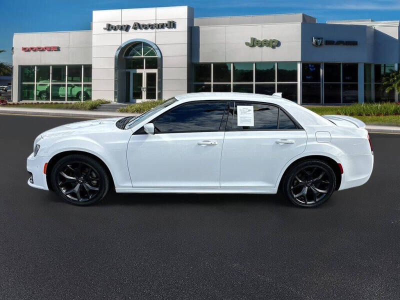2021 Chrysler 300 S V8
