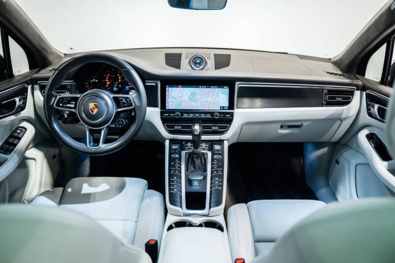 2021 Porsche Macan GTS