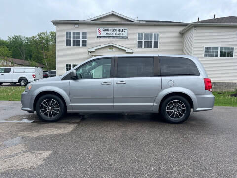 2015 Dodge Grand Caravan for sale at SOUTHERN SELECT AUTO SALES in Medina OH