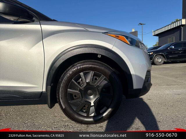 2020 Nissan Kicks S