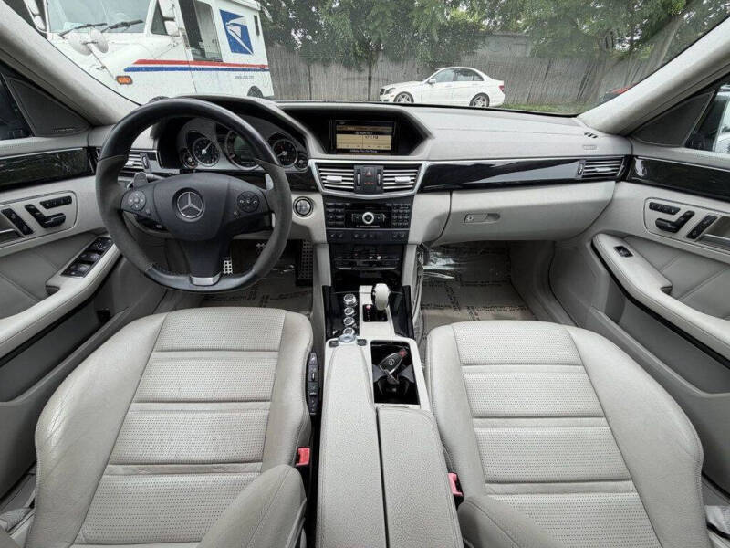 2011 Mercedes-Benz E-Class E 63 AMG