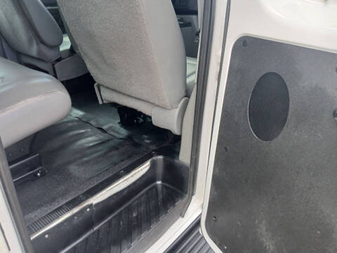 2011 Ford E-Series E-350 SD XL