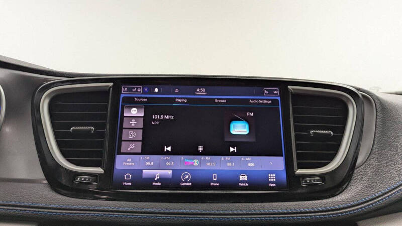 2021 Chrysler Pacifica Touring L