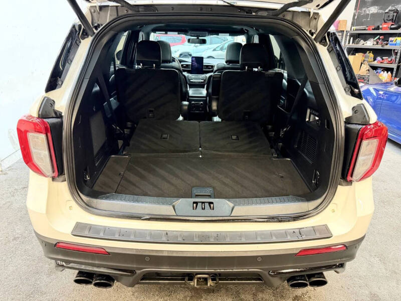 2020 Ford Explorer ST