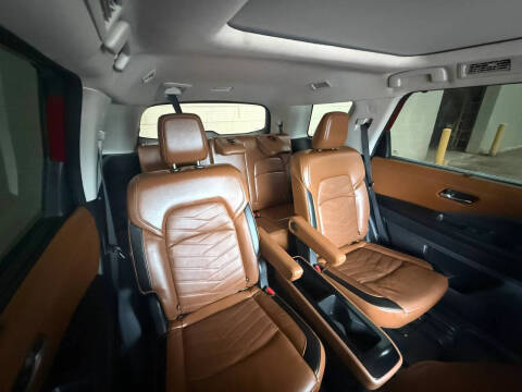 2023 Nissan Pathfinder Platinum
