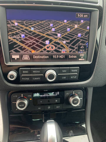 2016 Volkswagen Touareg VR6 Sport