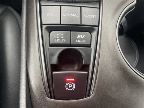 2023 Toyota Camry Hybrid SE Nightshade