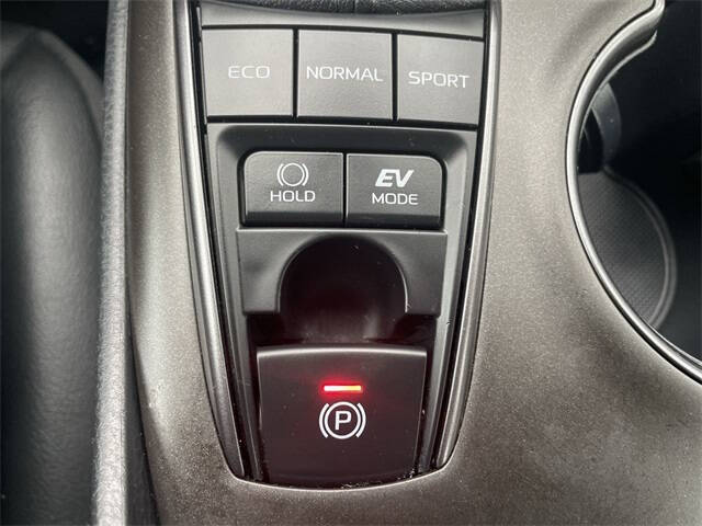 2023 Toyota Camry Hybrid SE Nightshade