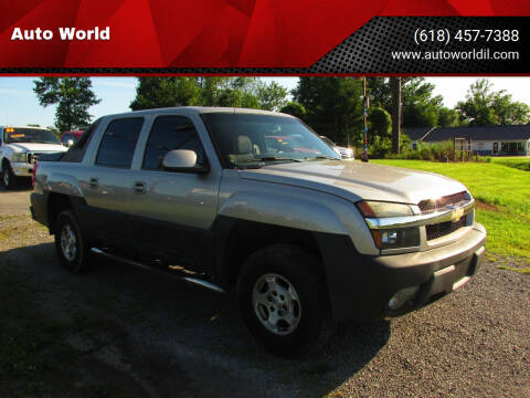 2004 Chevrolet Avalanche for sale at Auto World in Carbondale IL