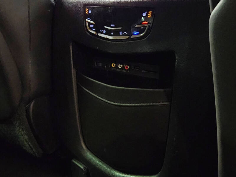 2015 Cadillac Escalade Luxury