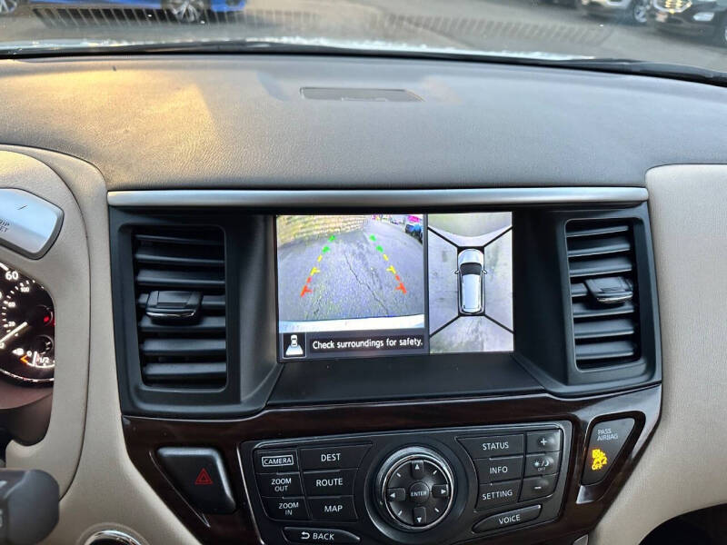 2015 Nissan Pathfinder SL