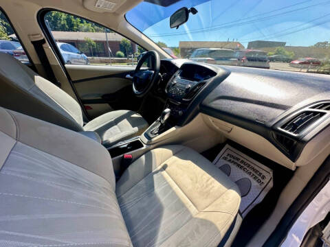 2015 Ford Focus SE