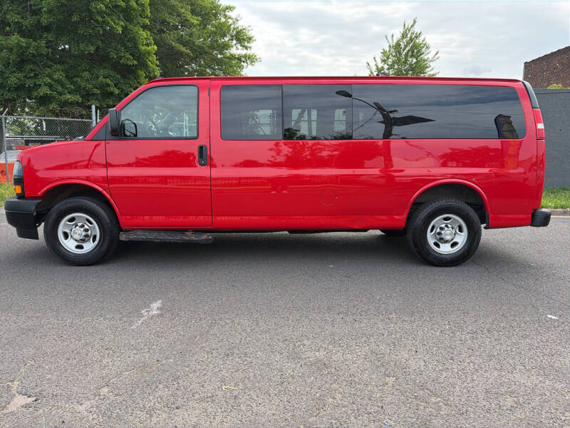 2022 Chevrolet Express LS 3500
