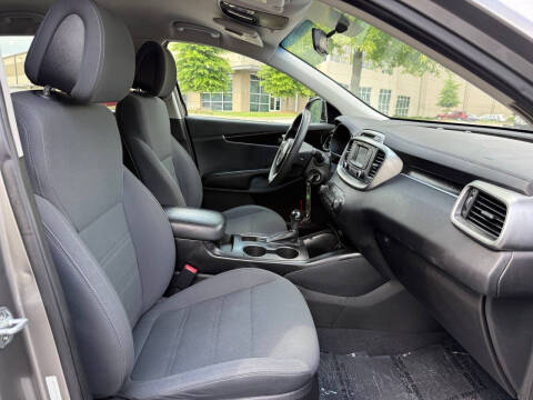 2016 Kia Sorento LX