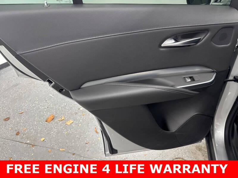 2022 Cadillac XT4 Premium Luxury