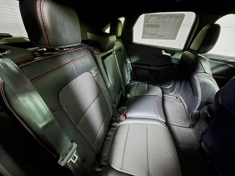 2026 Ford Escape Hybrid ST-Line Select