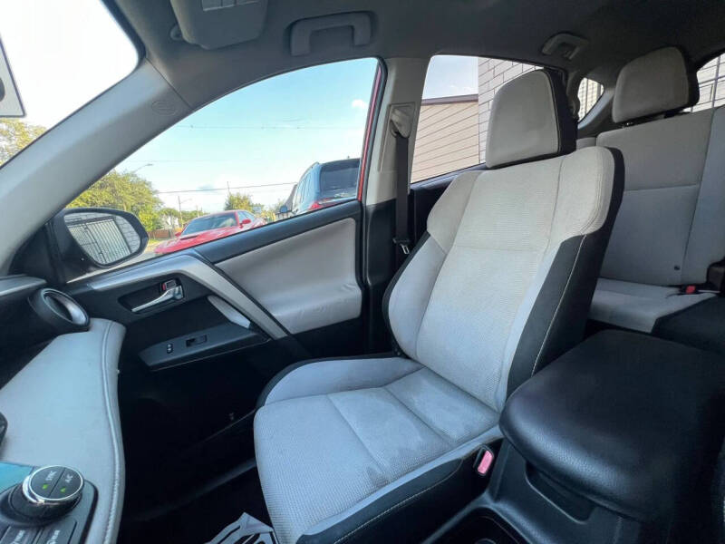 2016 Toyota RAV4 XLE