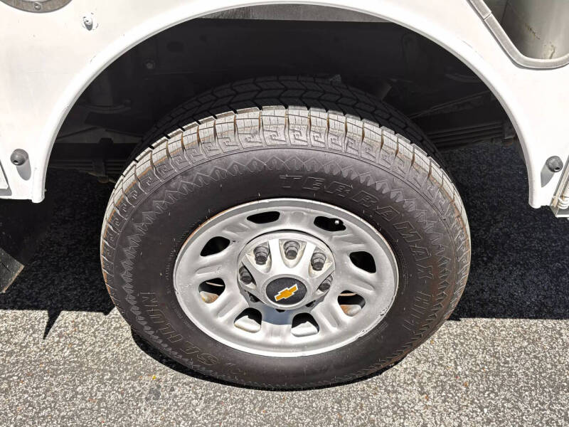 2011 Chevrolet Silverado 3500HD CC