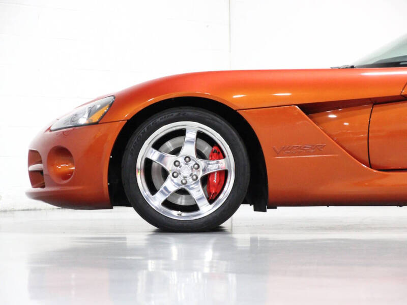 2005 Dodge Viper SRT-10