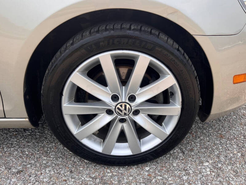 2013 Volkswagen Jetta SportWagen TDI