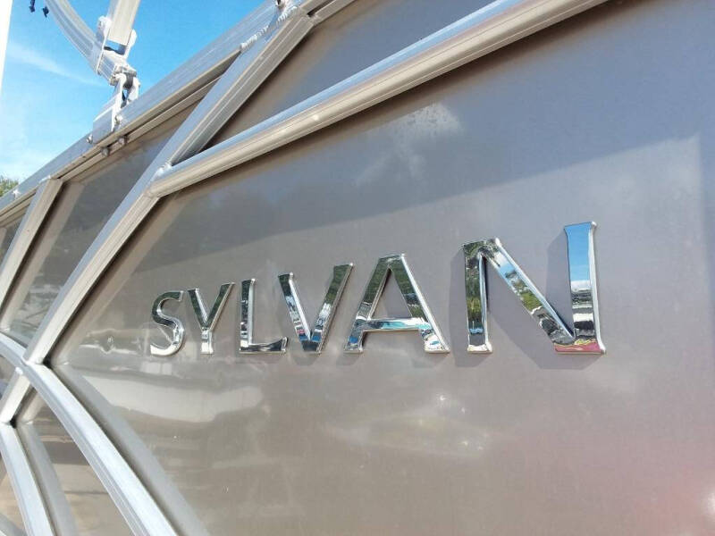 2023 Sylvan Mirage 820