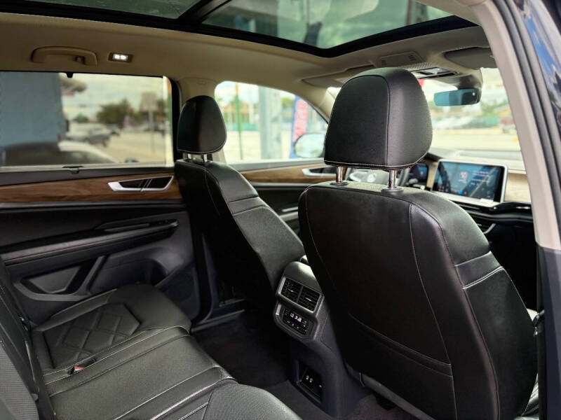 2024 Volkswagen Atlas SE