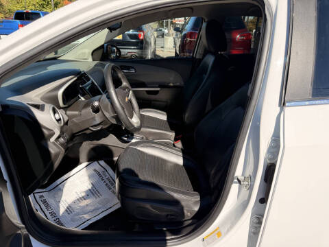 2019 Chevrolet Sonic Premier Auto