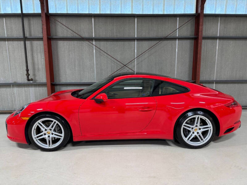 2018 Porsche 911 Carrera