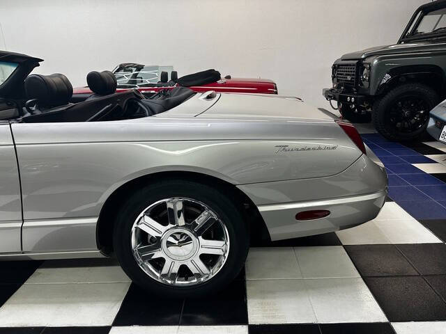 2004 Ford Thunderbird Deluxe