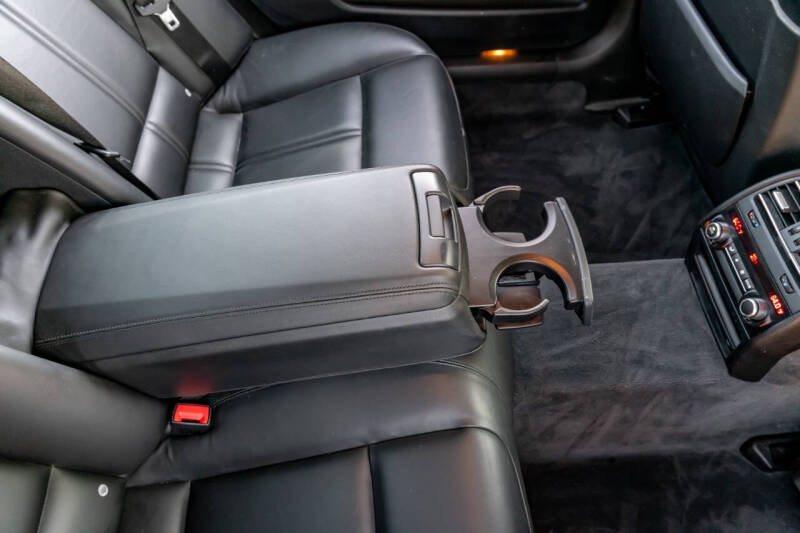 2011 BMW 7 Series 750Li xDrive