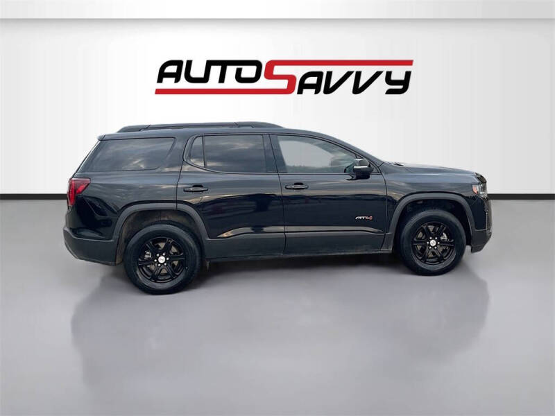 2023 GMC Acadia AT4
