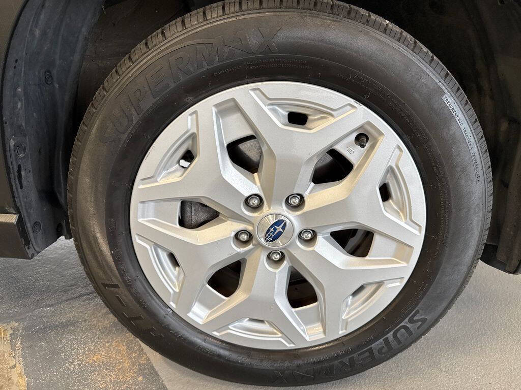 Gray 2022 Subaru Forester Base AWD Base 4dr Crossover 2