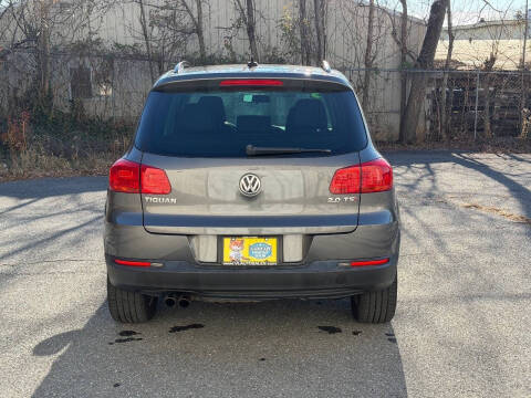 2015 Volkswagen Tiguan SE