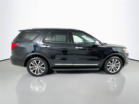 2017 Ford Explorer Platinum