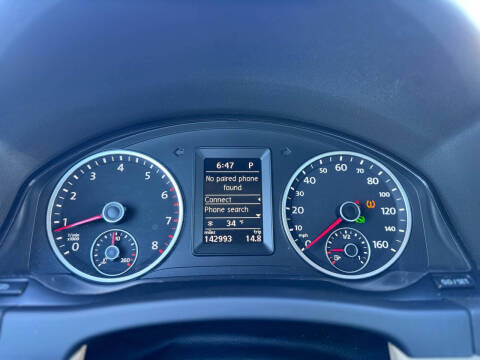 2012 Volkswagen Tiguan LE