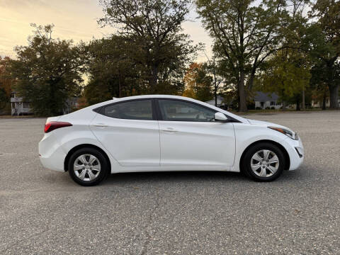 2016 Hyundai Elantra SE
