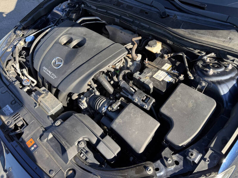 2018 Mazda MAZDA3 Touring